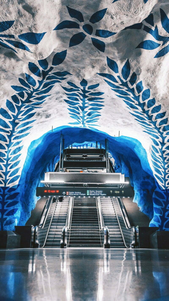 Stockholm Metro สถานีรถไฟฟ้าใต้ดินที่สวยที่สุดในโลก !