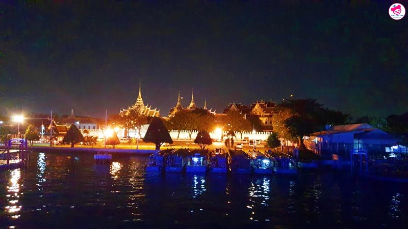 White Orchid River Cruise | ล่องเรือดินเนอร์เจ้าพระยา ชมวิวสวยบนดาดฟ้า