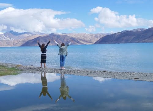 Pangong Lake ทะเลสาบสีฟ้าครามแห่งเลห์ ลาดักห์