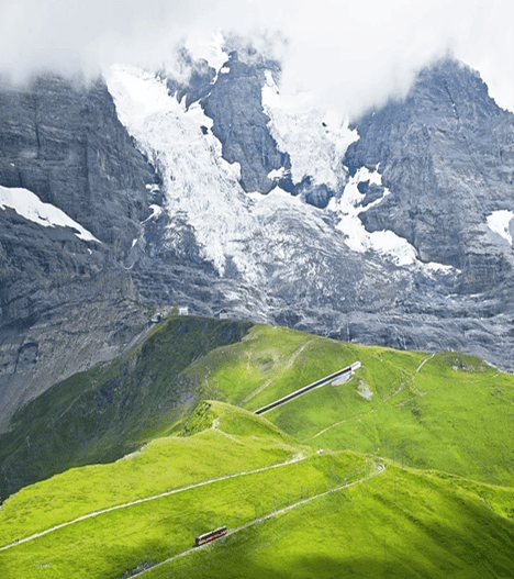 จุงเฟรา (Jungfrau) หนึ่งในยอดเขาที่สูงที่สุดบนเทือกเขาแอลป์