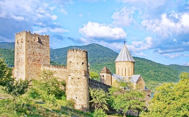 ป้อมอนานูรี (Ananuri Fortress)